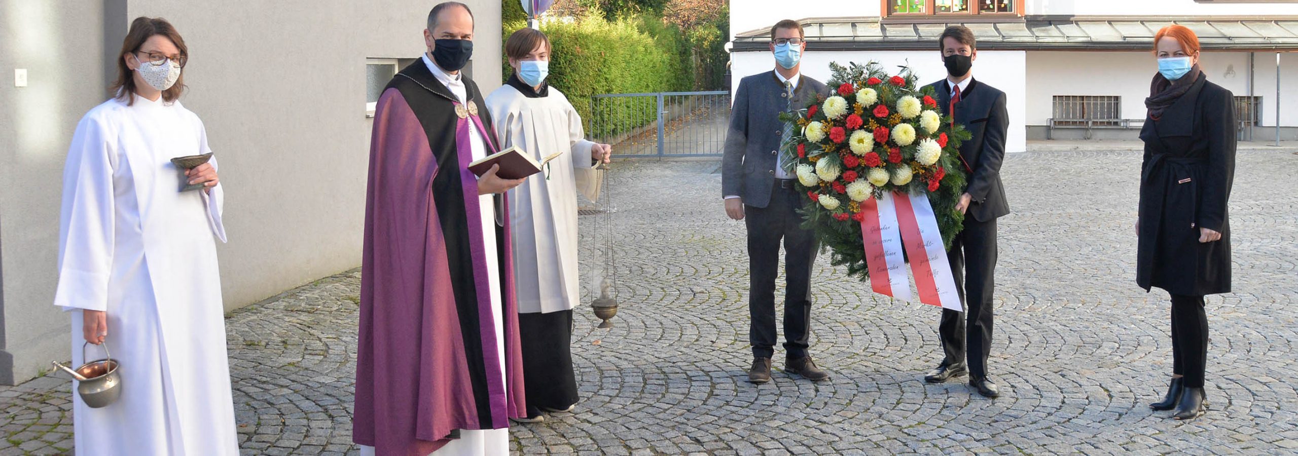 Gedenken An Opfer Von Krieg Und Gewalt • Oberland DABEI